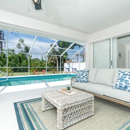 Beautiful Spacious Home! Close To Beaches - Heated Private Pool Englewood Exterior photo