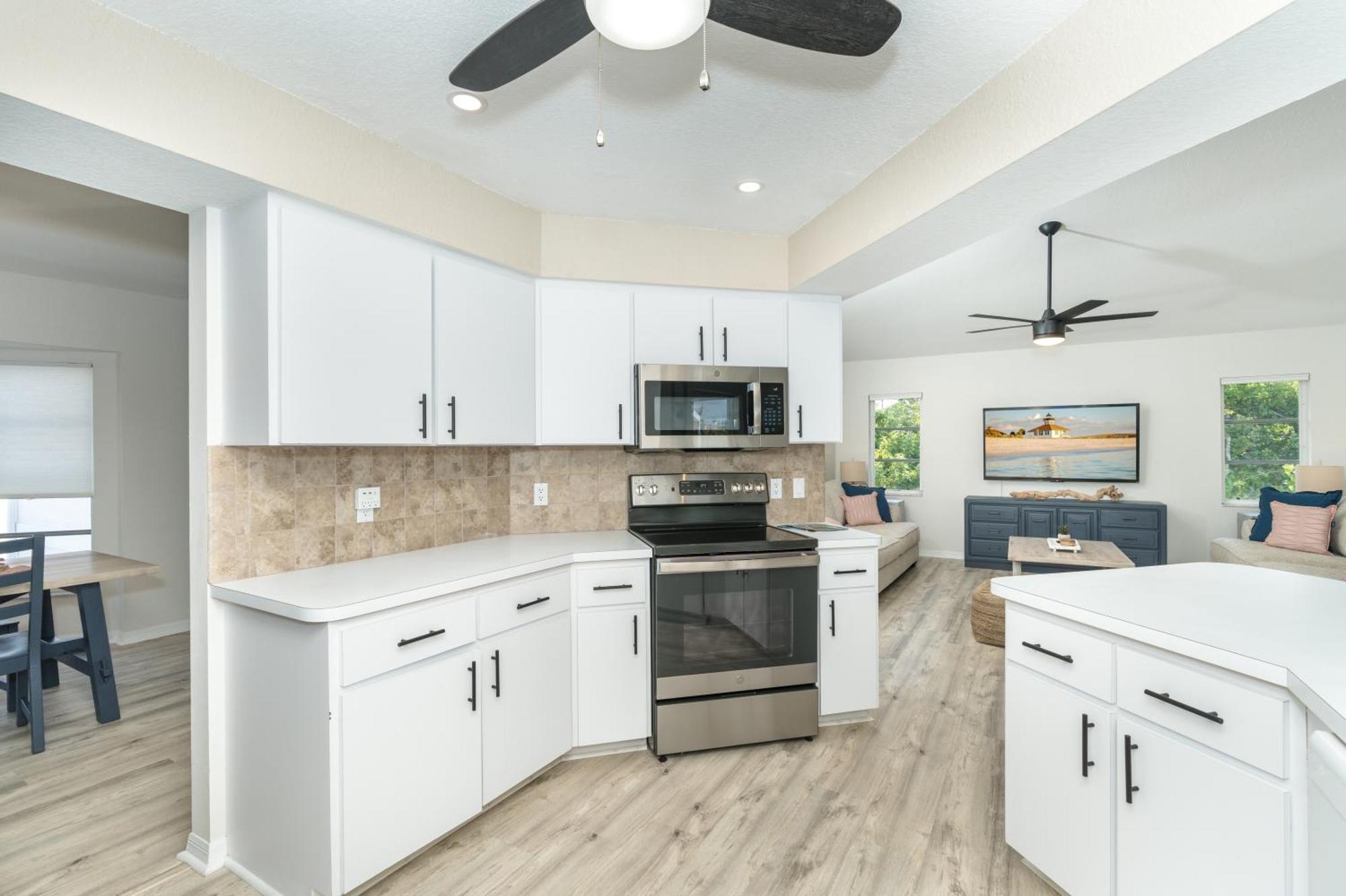 Beautiful Spacious Home! Close To Beaches - Heated Private Pool Englewood Exterior photo