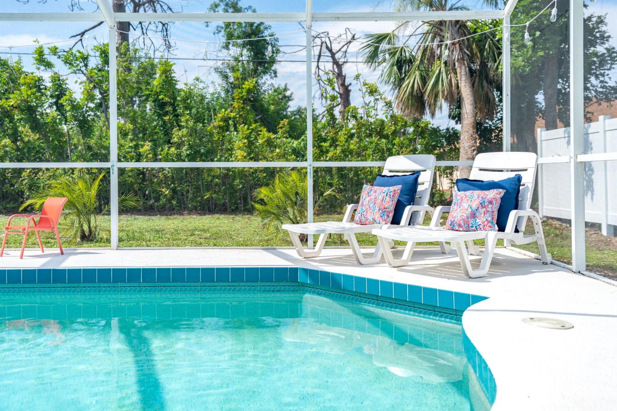 Beautiful Spacious Home! Close To Beaches - Heated Private Pool Englewood Exterior photo